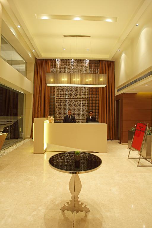 Comfort Inn Legacy Rajkot Exterior foto